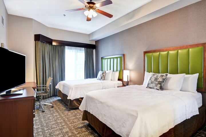 Room 14 of 60