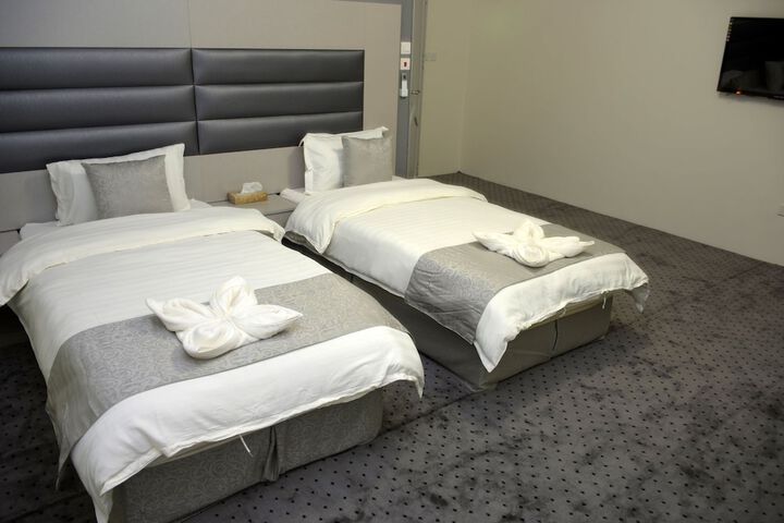 Room 15 of 51
