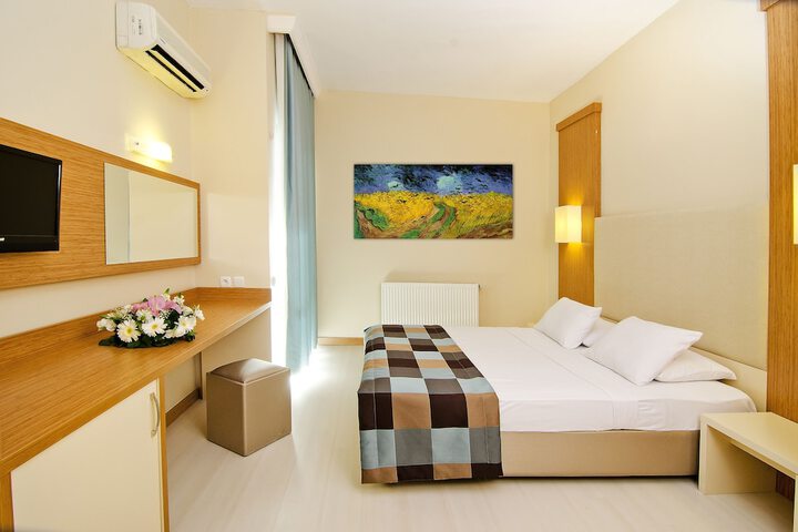 Room 7 of 36