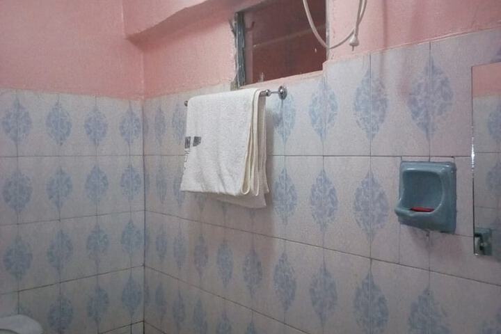 Room 15 of 25