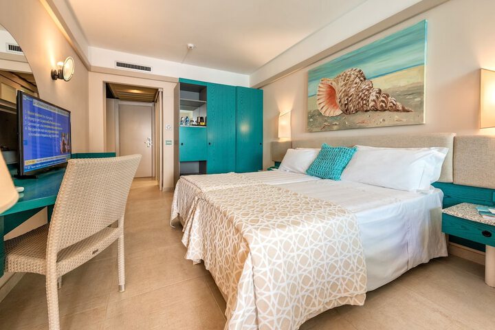 Room 29 of 128