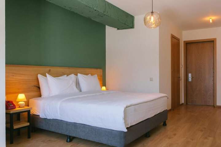 Room 21 of 60