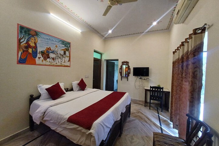 Room 17 of 40