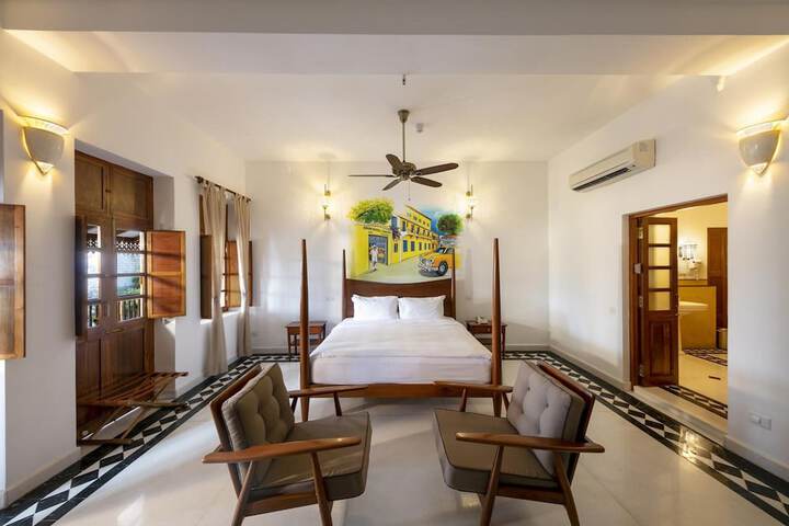 Room 8 of 26