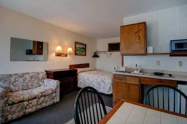 Room 15 of 30