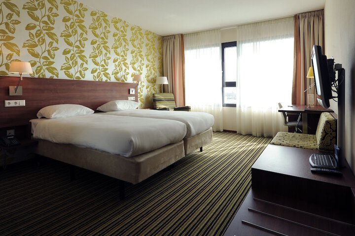 Room 7 of 46