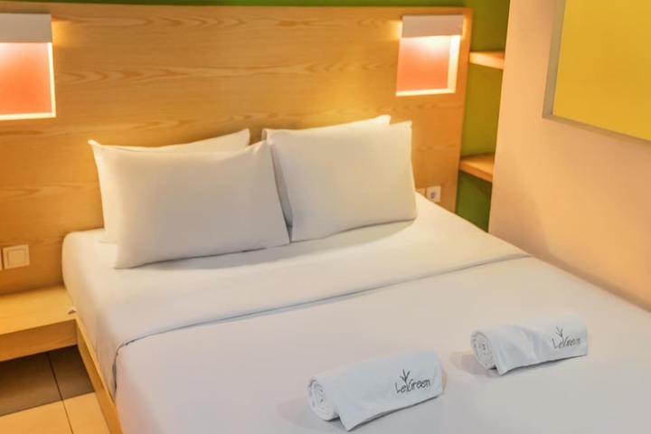 Room 9 of 21