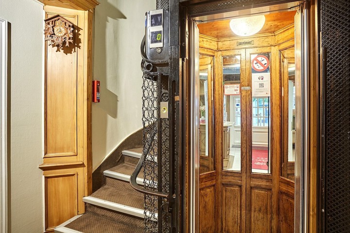 Elevator