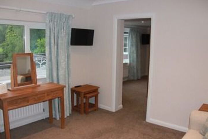 Room 10 of 15