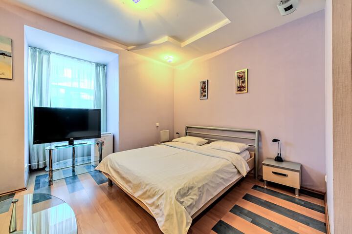 Room 4 of 40