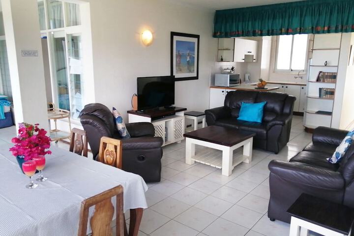 Room 10 of 28
