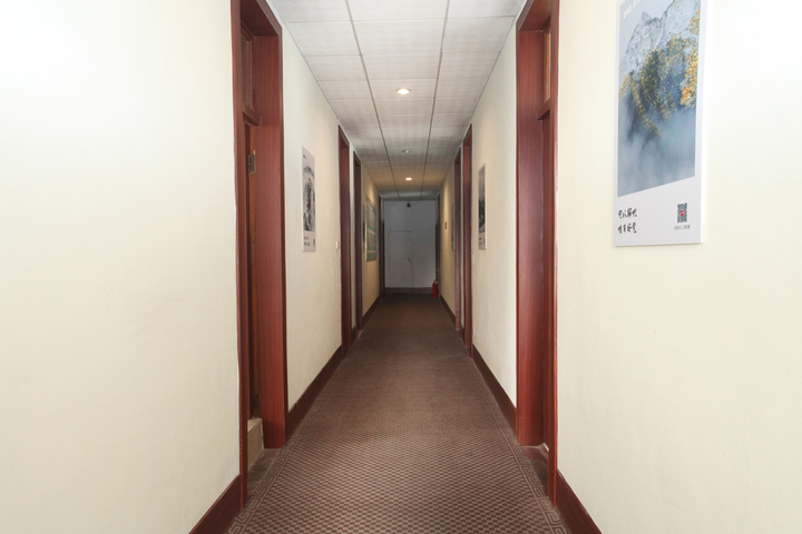 Hotel Interior 26 of 38