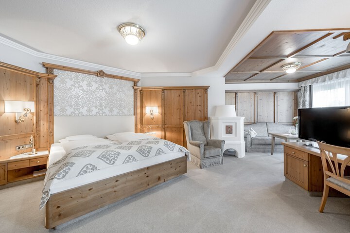 Room 10 of 48