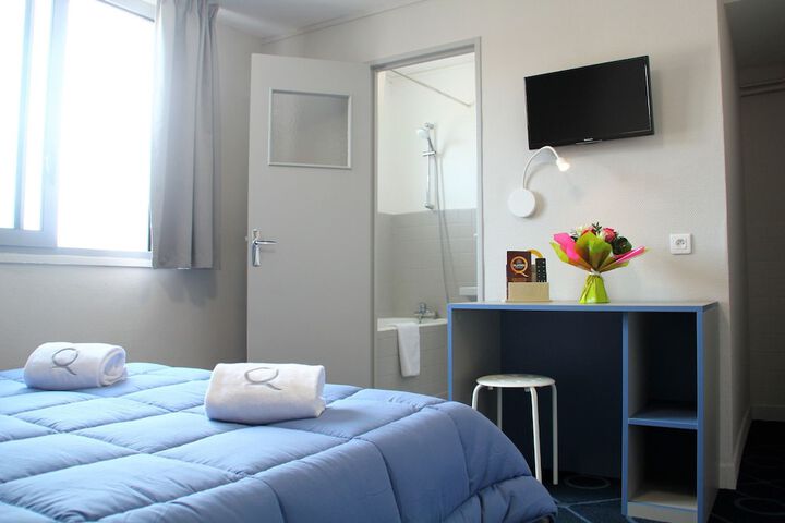 Room 7 of 13