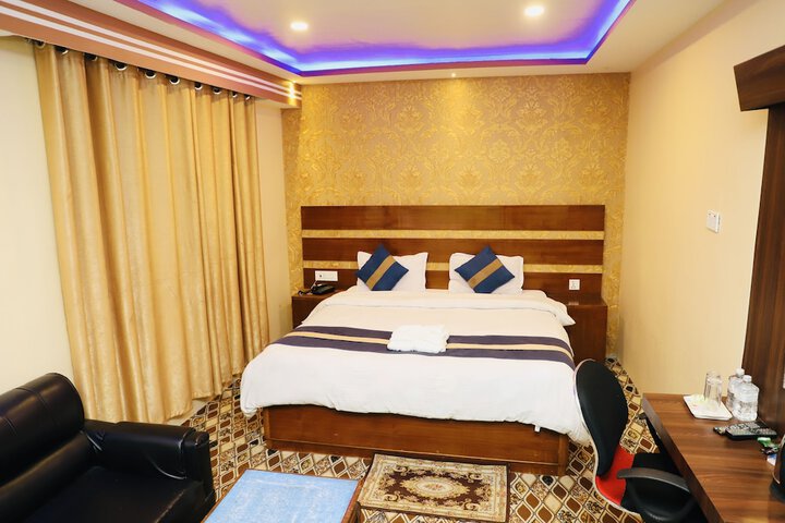 Taplejung Hotel Pathivara