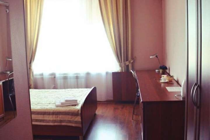 Room 15 of 27