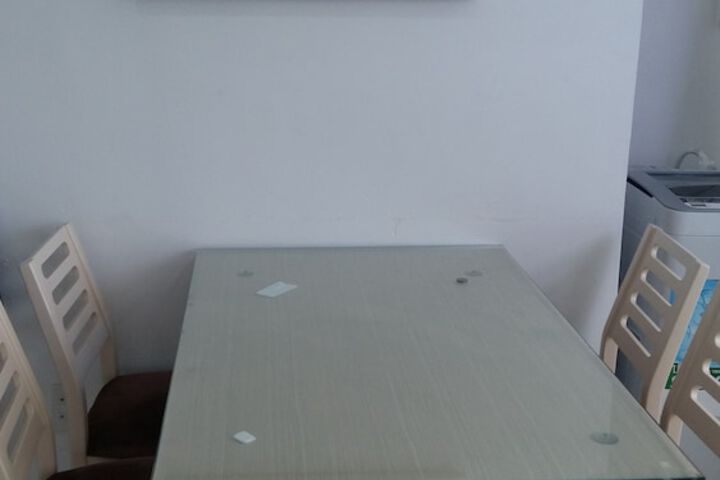 Room 4 of 22