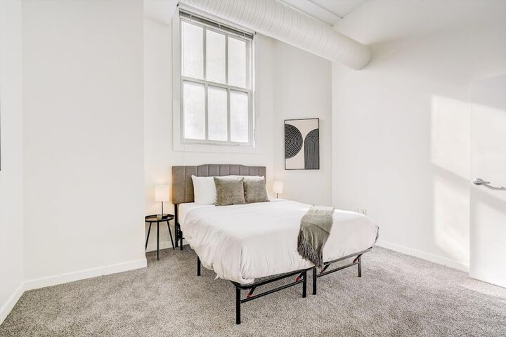 Room 40 of 194
