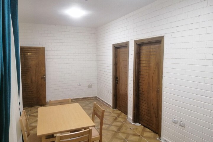 Room 14 of 66