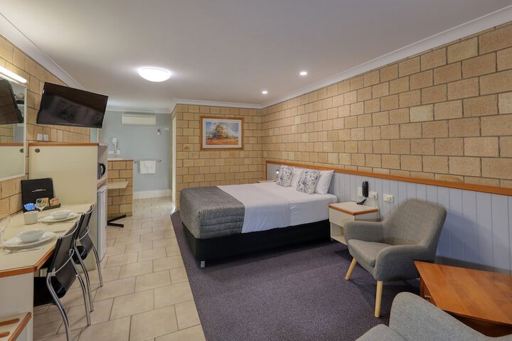 Room 8 of 54