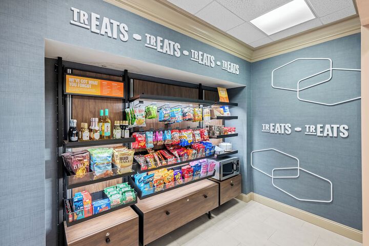 Snack bar