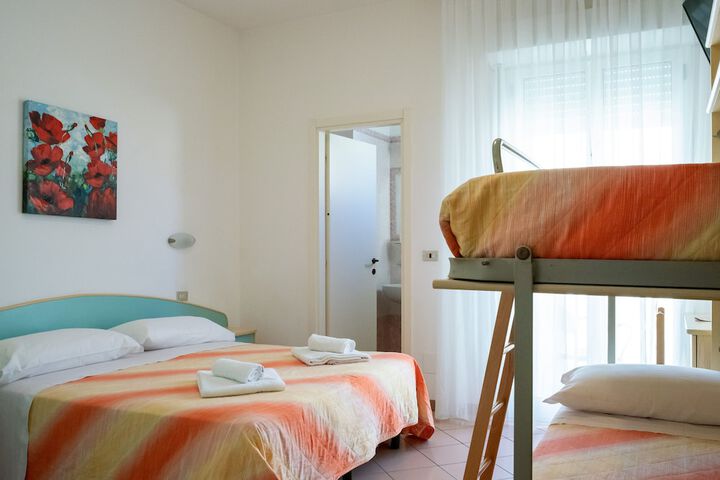 Room 33 of 56