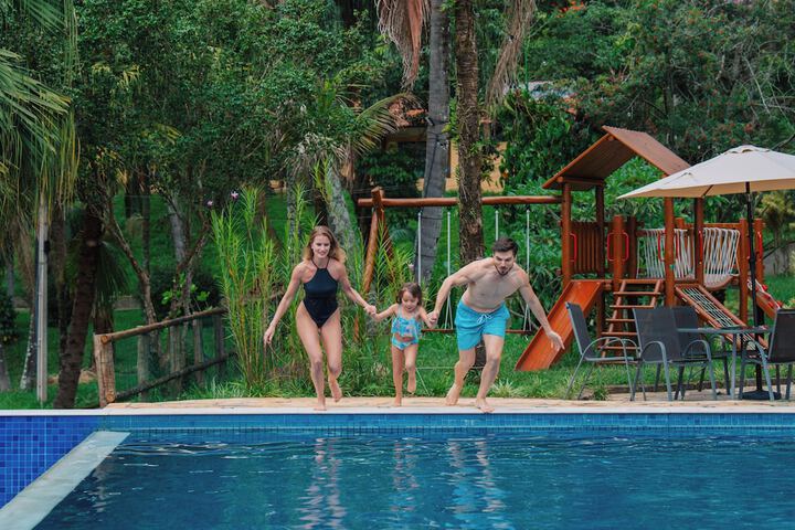 Pool 60 of 129