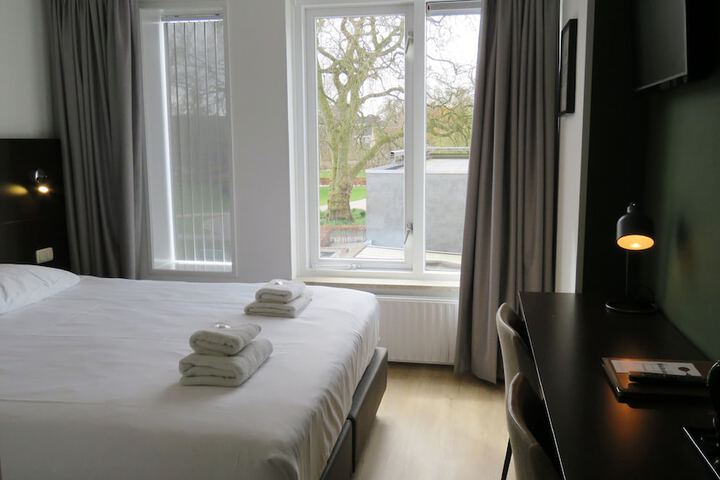 Room 7 of 45