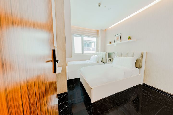 Room 7 of 57