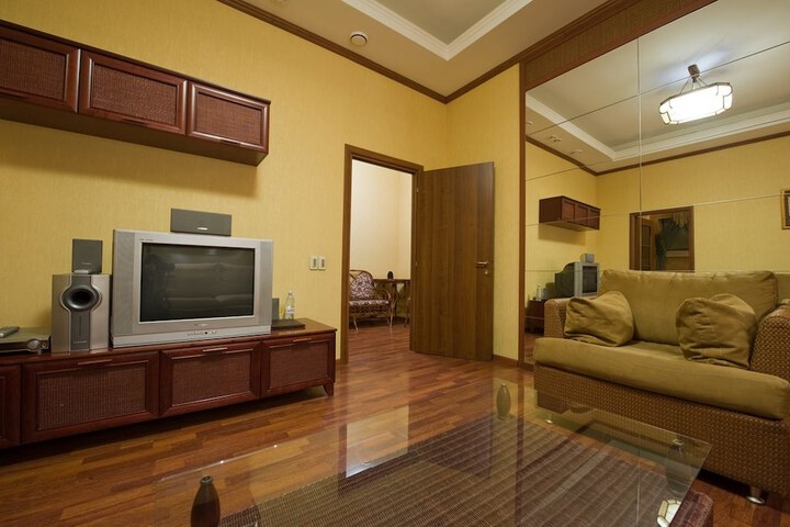 Room 5 of 50