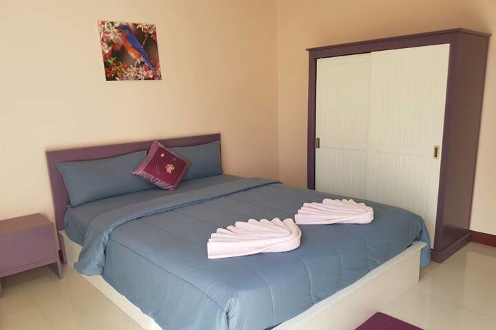 Room 13 of 20
