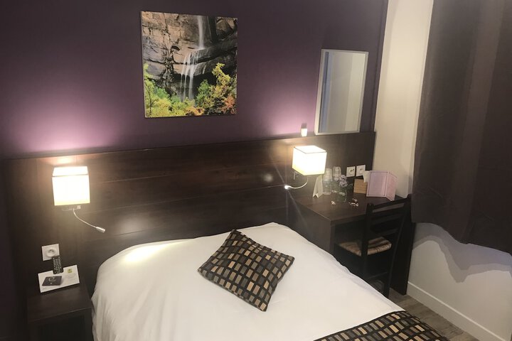 Room 9 of 44