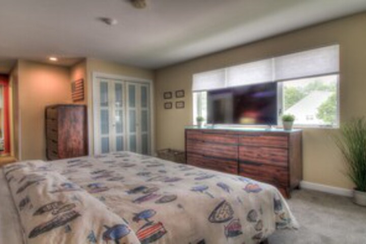 Room 30 of 35