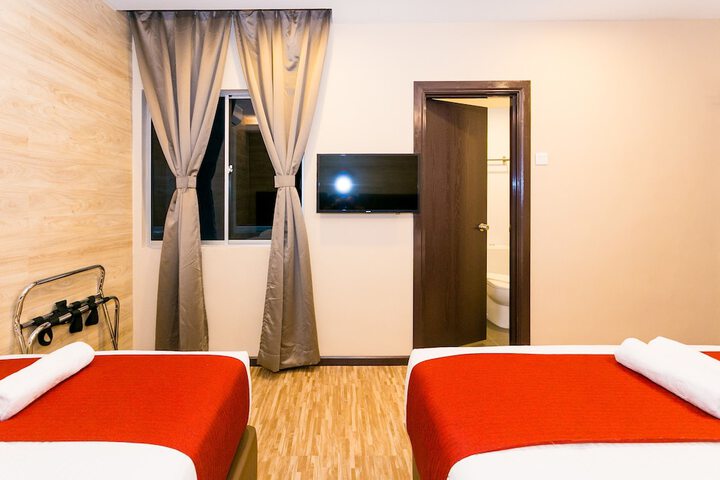 Room 33 of 90