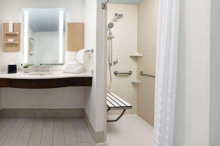 Bathroom shower