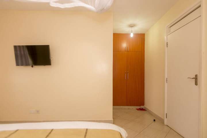 Room 6 of 58