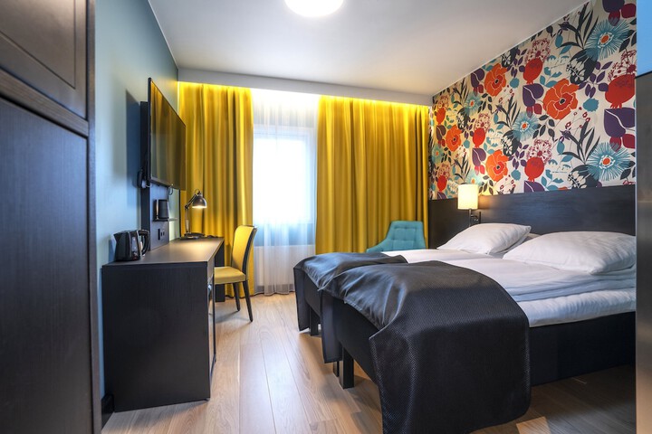 Room 15 of 80