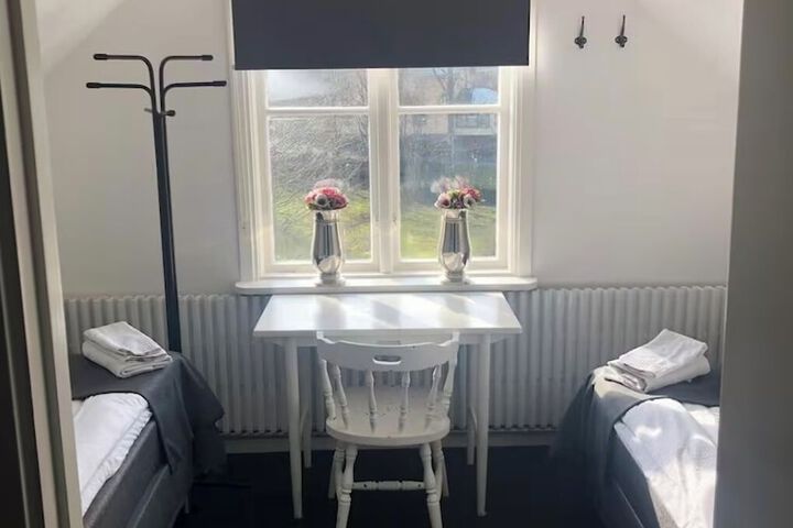 Room 11 of 54