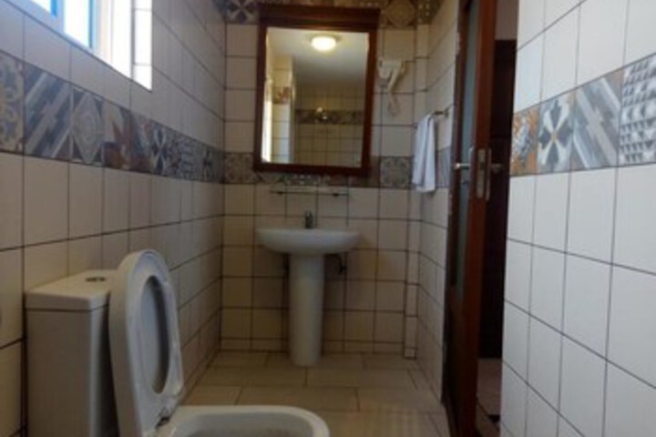 Room 3 of 24