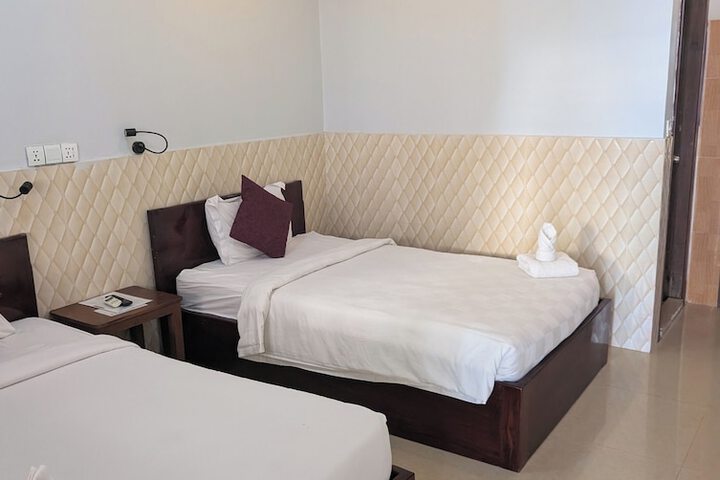 Room 13 of 24