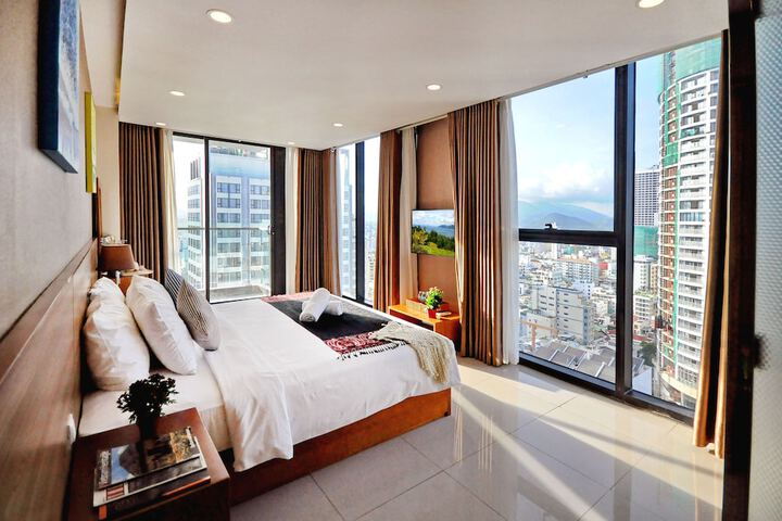 Room 57 of 230