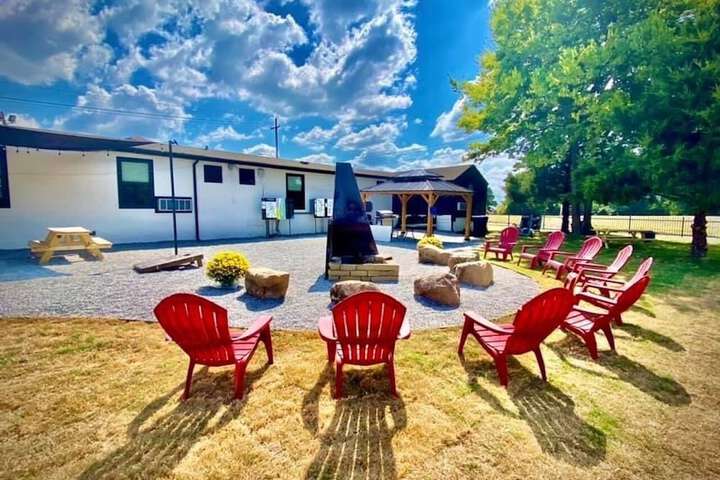 Hotel Exterior 86 of 86