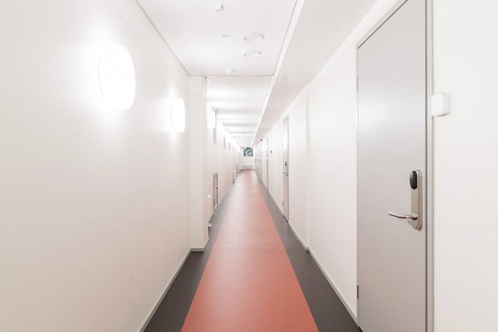 Room 19 of 77