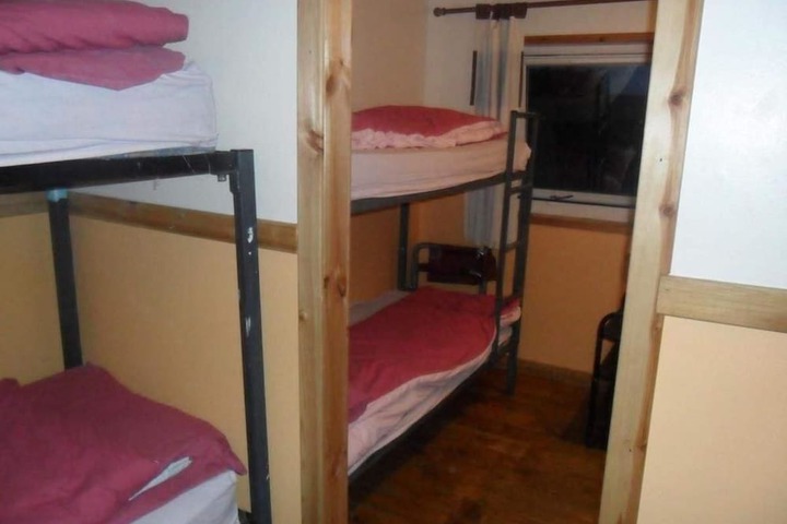 Room 4 of 23