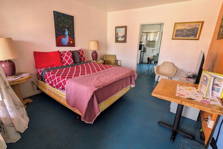 Room 80 of 276