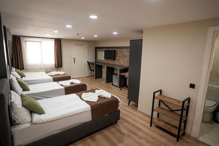 Room 15 of 86