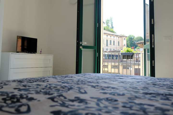Room 3 of 11