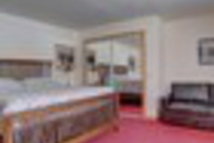 Room 26 of 117