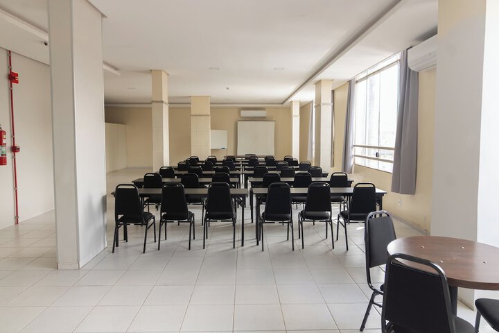 Ballroom/Hall 50 of 55