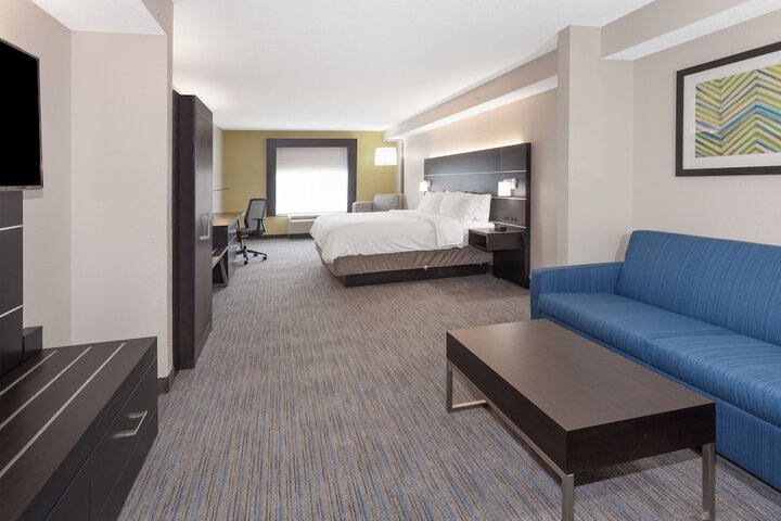 1 King 1 Bedroom Suite (10 of 12)